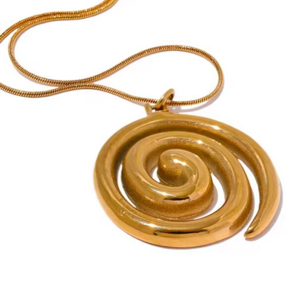 Trendy Stainless Steel Round Circle‎ Pendant Necklace 18K PVD Plated Waterproof - Picture 1 of 2
